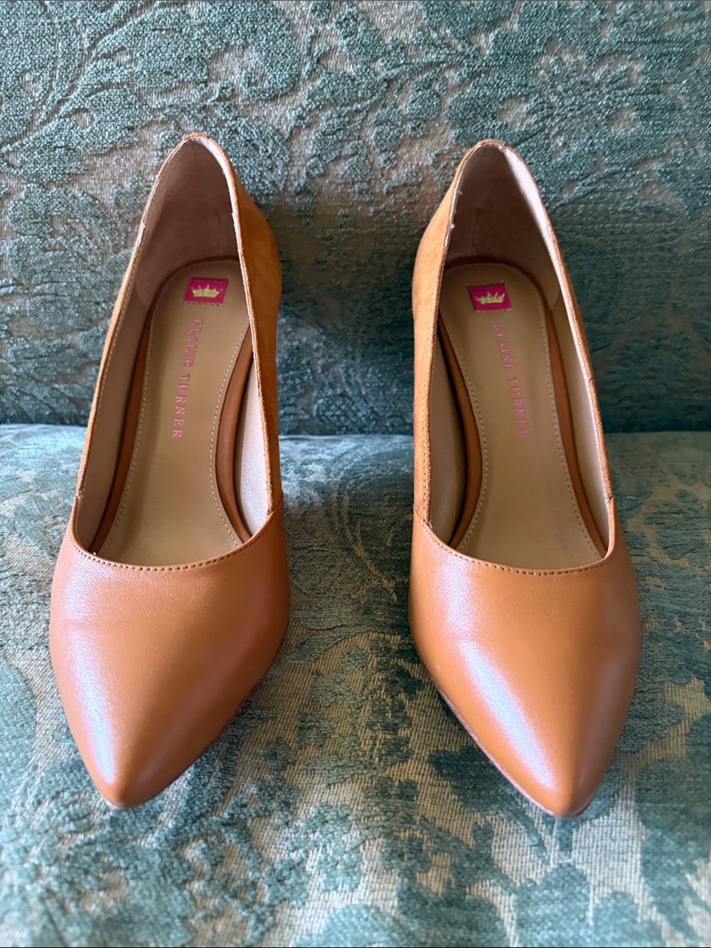 Classic Elaine Turner  Tan Pointed-Toe Pumps -